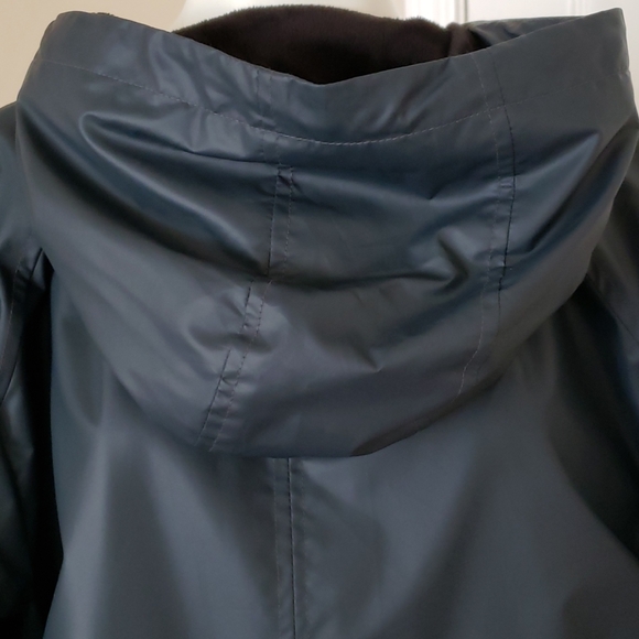 Chillax soft chell off season light coat - Picture 5 of 8